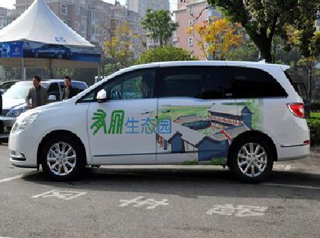 资兴户外车贴喷绘如何保持效果?